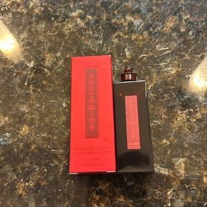 Shiseido Revitalizing Essence .27 fl oz New Never Used